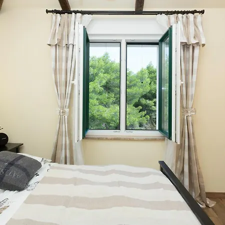 V&v بيت للعطل