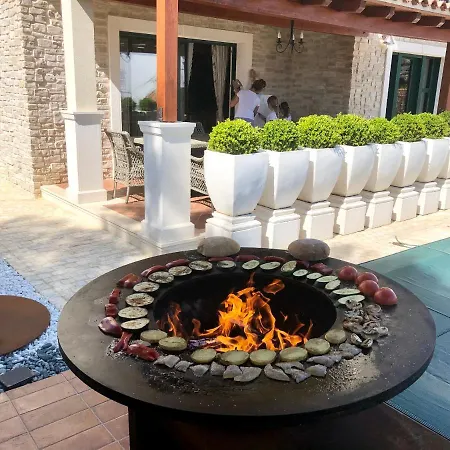 V&v * Rogoznica (Sibenik-Knin)