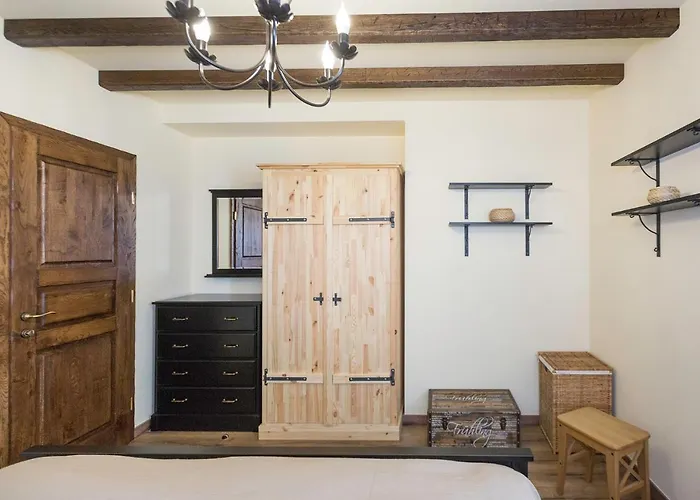 V&v Rogoznica (Sibenik-Knin)